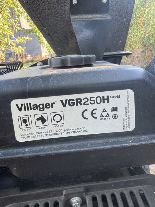 Мощтна моторна клонодробилка  7кс