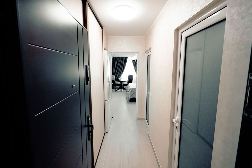 Proprietar închiriez apartament o camera decomandat  lux