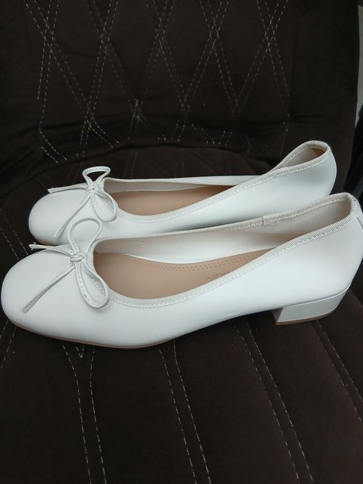 Балетки белые новые
