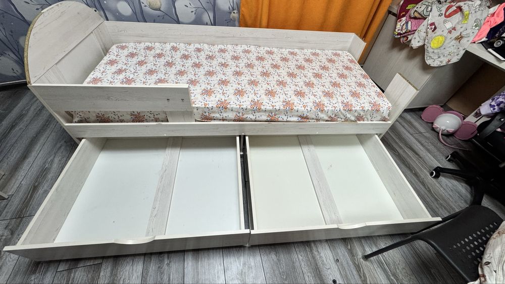 продам кровать 1.5