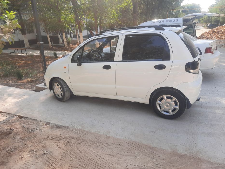 Arzon matiz sotiladi