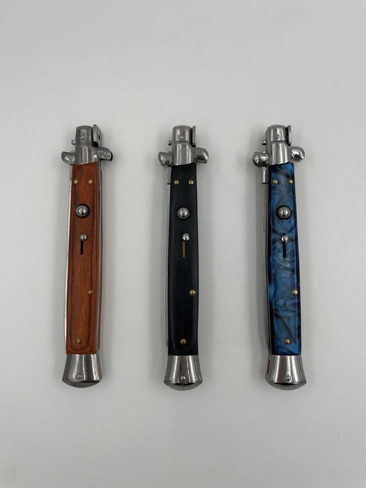 Briceag Stiletto originale 100%, Made in Italy, noi noute in cutie!