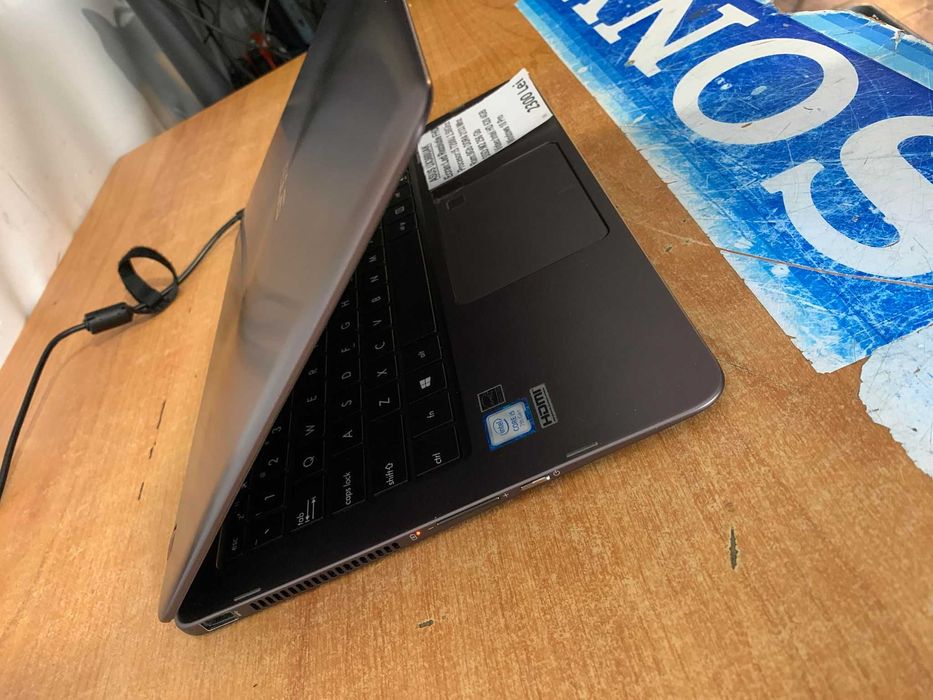 Laptop 2in1 FullHD Touchscreen ASUS ZenBook FlipUX360UAK Garantie 2ani