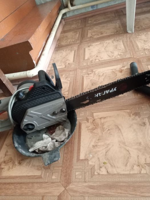 Продам электро пилу