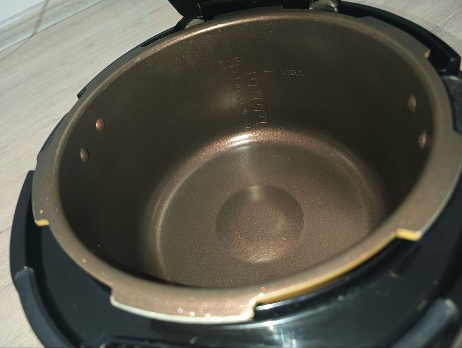 Мультиварка Kambrook APR401