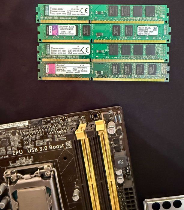 Дъно Дънна платка Asus B85M-G, процесор i7 4770, 16gb RAM и охладител