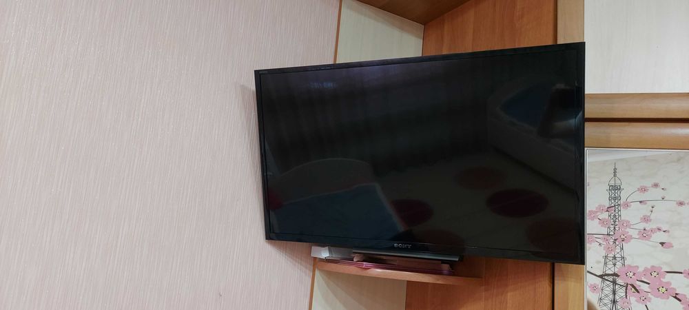 Телевизор sony в отличном состоянии