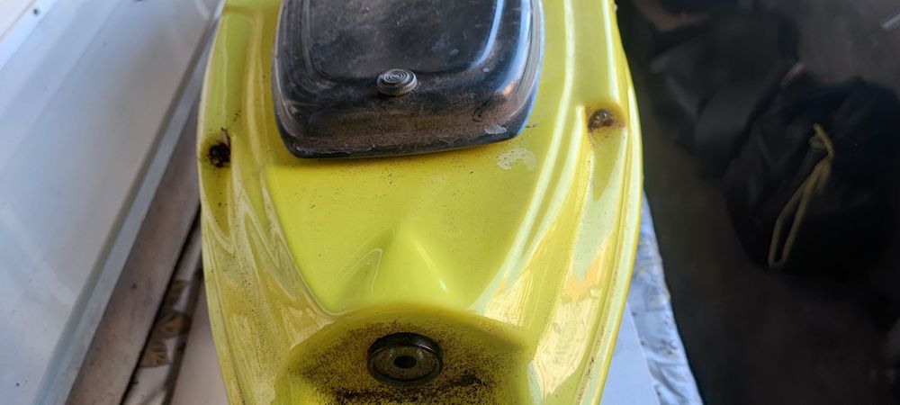 Barcă pentru nădit