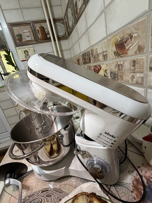 Robot mixer planetar Biovita MB-1500PRO, 1500W, bol inox 6L Ca nou
