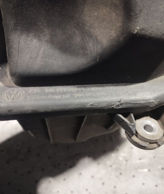 Carcasa filtru aer 3D0 129 601 DJ Volkswagen VW Phaeton prima generat