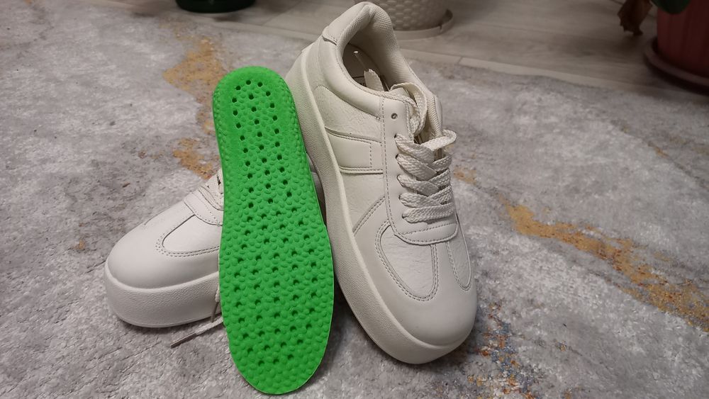 Продам кожаную обувь