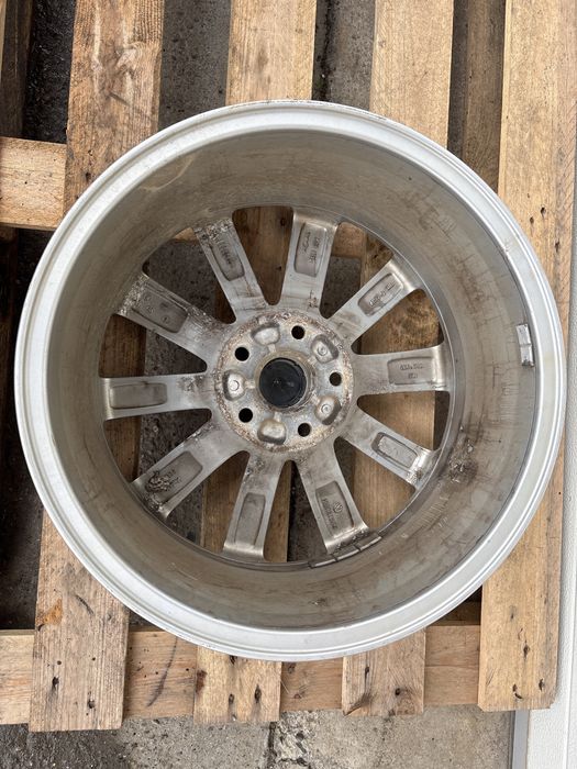 Janta aliaj R17  vw passat B8