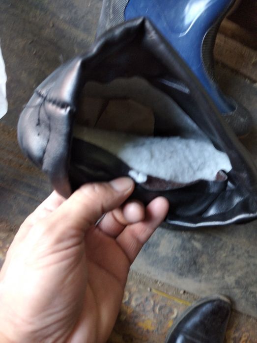 Сапоги резиновые новые