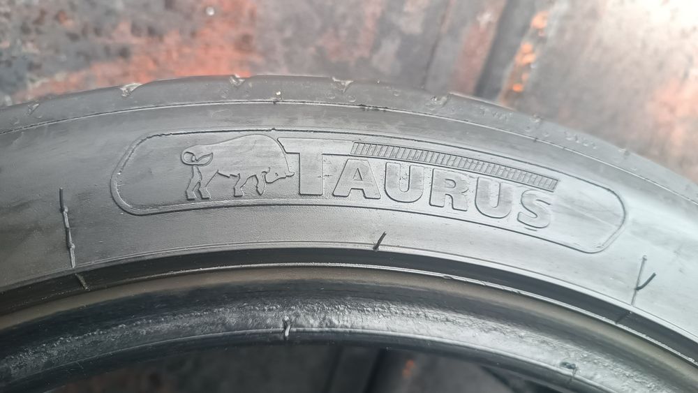 215/45/17 Taurus