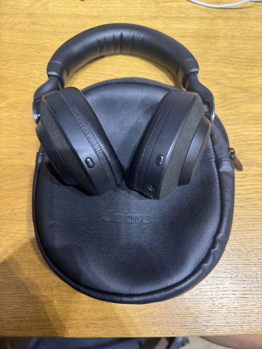 5 пар премиум-наушников Sony Bose Jabra