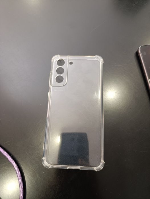Продаем телефон Samsung S21