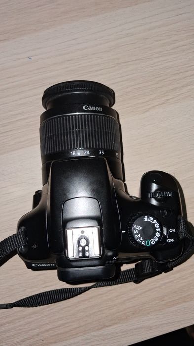 CANON EOS 1100D in stare perfecta