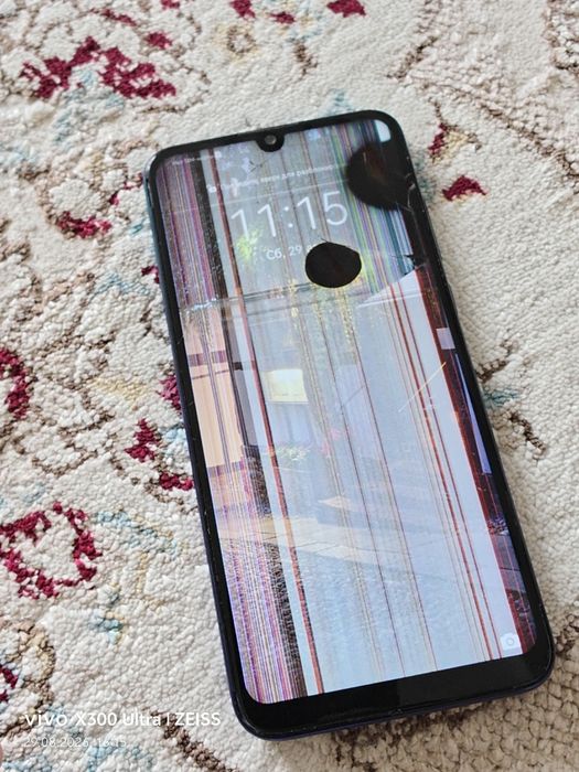 Продам HUAWEI P SMART 2019