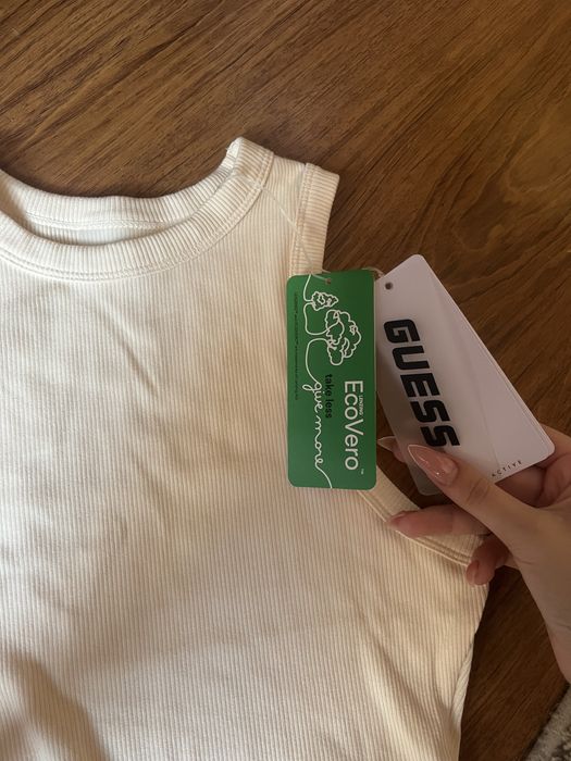 Нов потник Guess