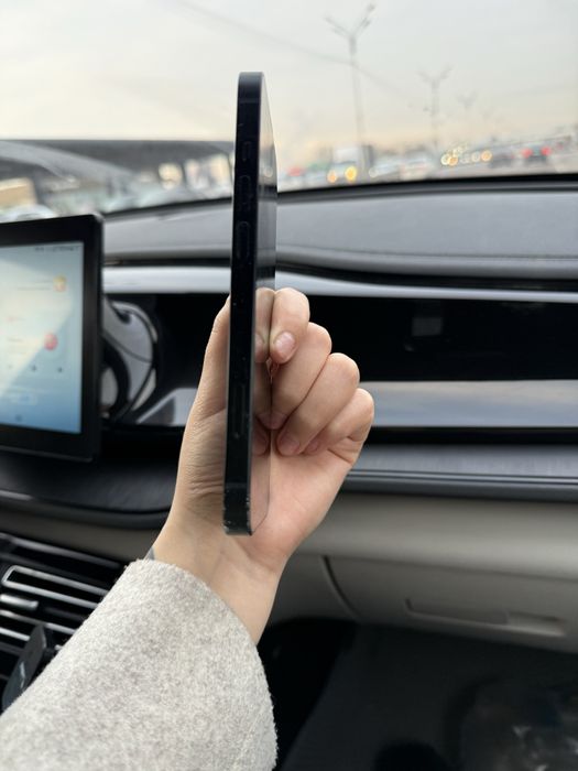 продам Айфон 14 128гб