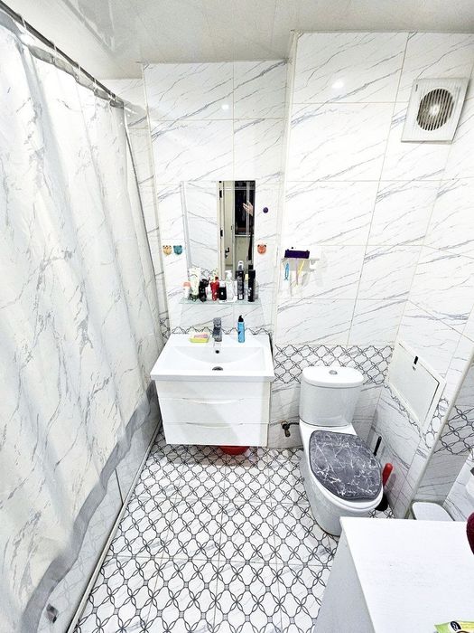 Продаётся квартира на Чиланзаре - 2 , 3⁴/1/4