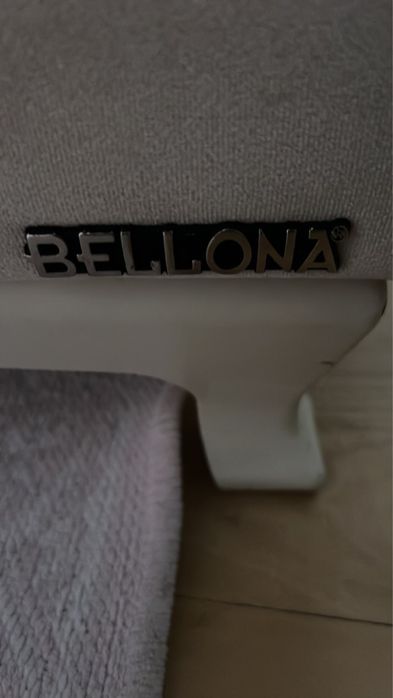 Тапицирано легло