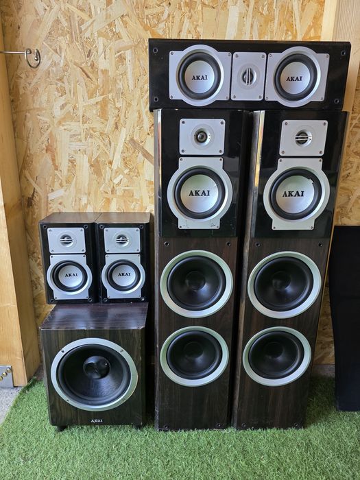 Vând boxe AKAI 5.1