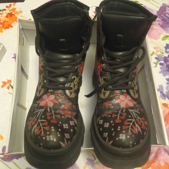 Обувки за момиче