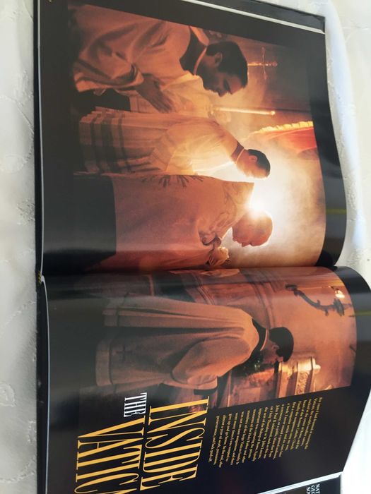 Луксозна ценна книга / албум "Eye of the Beholder" National Geographic
