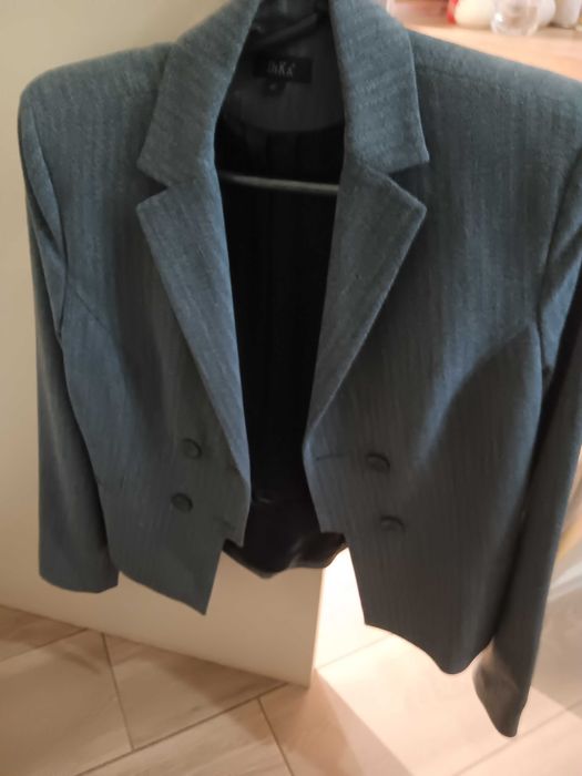 Дамски костюм DIKA