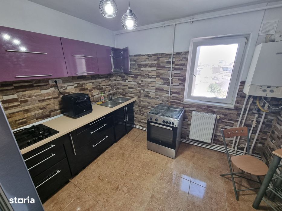 Apartament 3 camere zona Trocadero