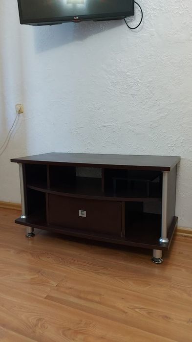 Продам шкаф с зеркалом