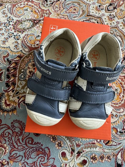 Biomecanics Sandale 22