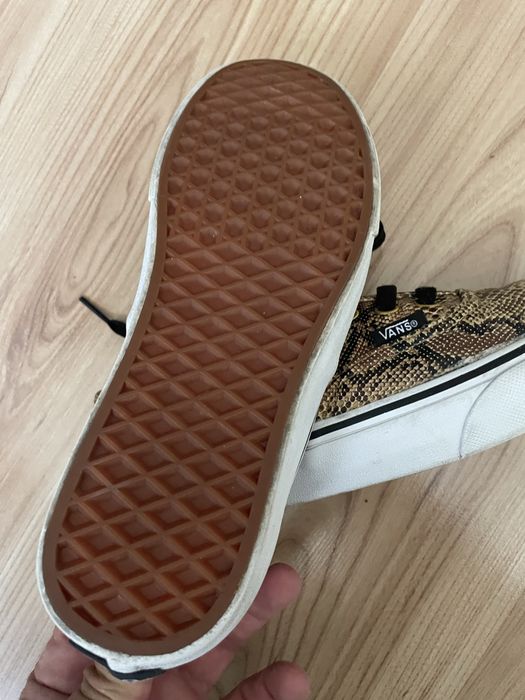 VANS /дамски обувки/сникърси 38
