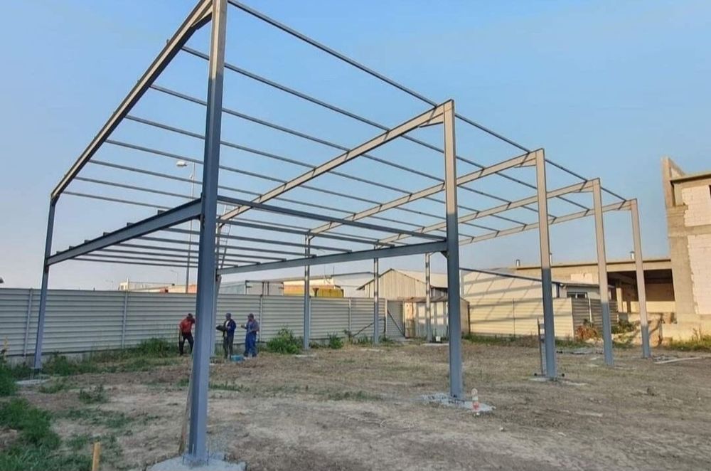 Vand hale metalice avem pe stoc asiguram transport si montaj rog serio