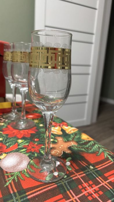 Бокалы для шампанского/вина