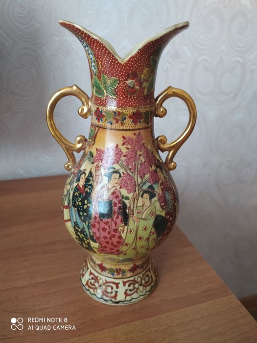 Керамическая ваза