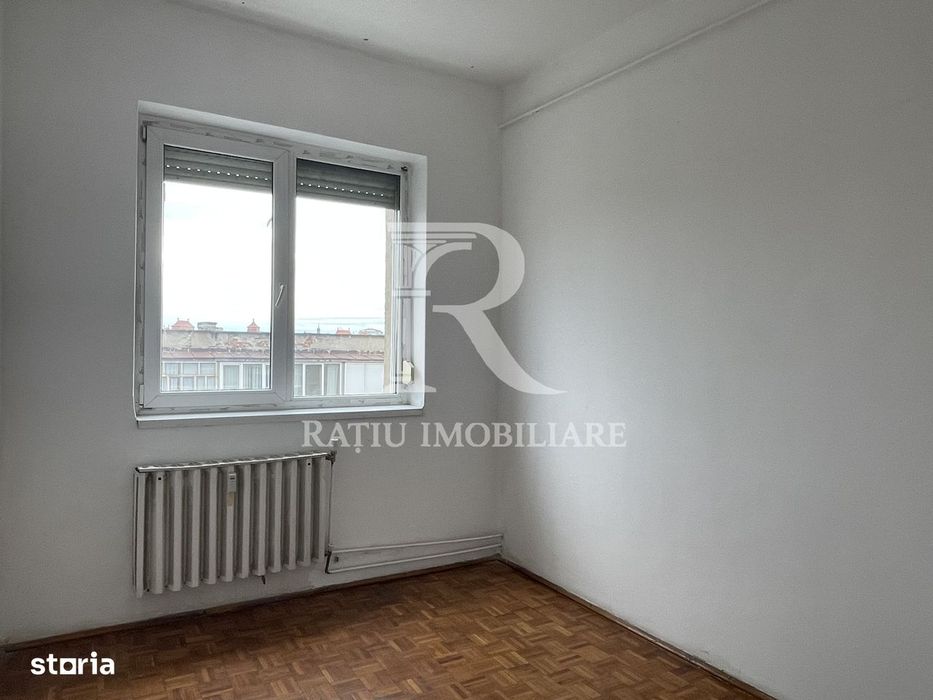 Apartament cu 3 camere | Magheru | Oradea