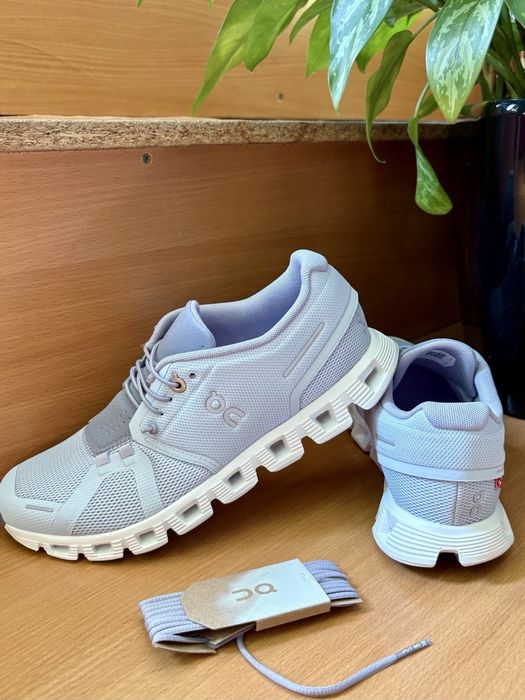 Женские кроссовки  ON CLOUD, ОРИГИНАЛ ШВЕЙЦАРИЯ, 39-38  размер