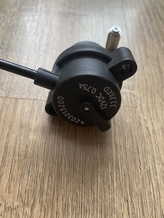 Supapa Valva Compresor Perne Aer VW Bmw Mercedes Audi Porsche ML Q7 A8