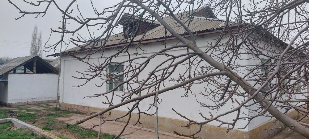 Uy sotiladi/Продаётся дом