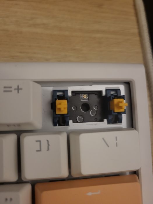 СПЕШНО!Ducky One X mini