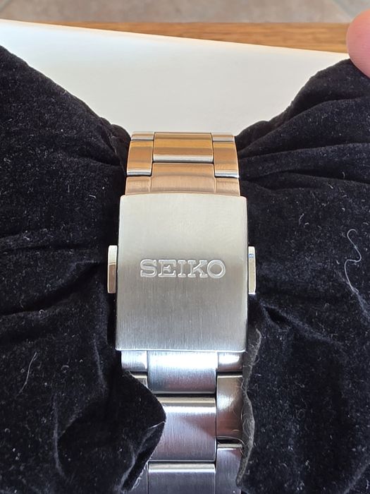 SEIKO Prospex Alpinist in ‘Summit Black’ SPB505J1