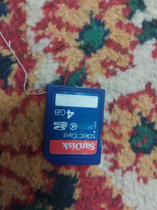 E 5400 tas pc  fotoaparat 4gb fleshka