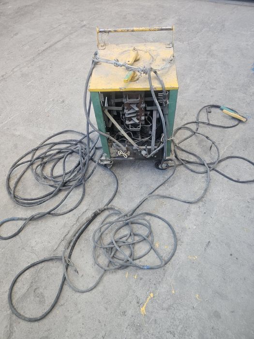 Продам сварочный аппарат  380 / 220