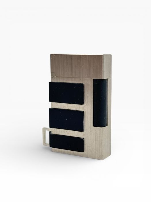 S.T.Dupont колелционерска запалка нова с кутия