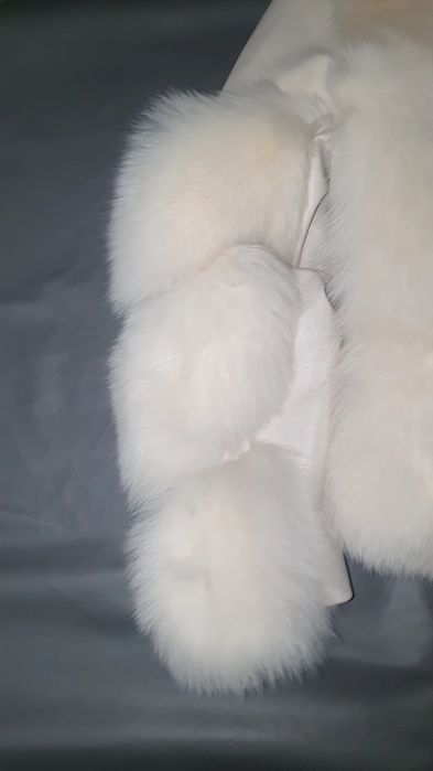 Продам белую косуху