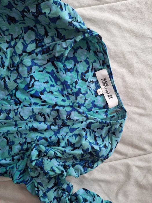 Vand 2 rochii midi DVF