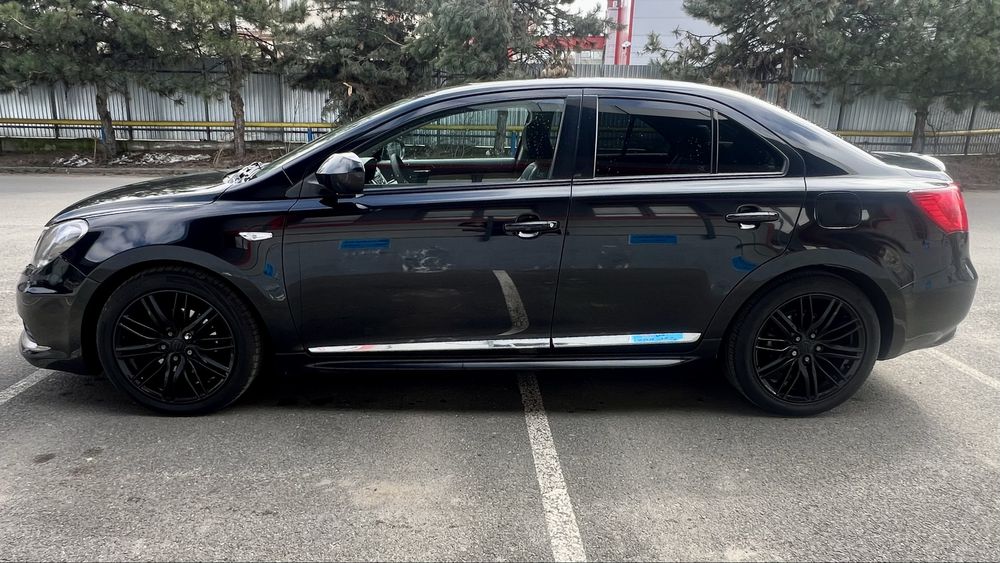 Suzuki Kizashi 2.4 benzina