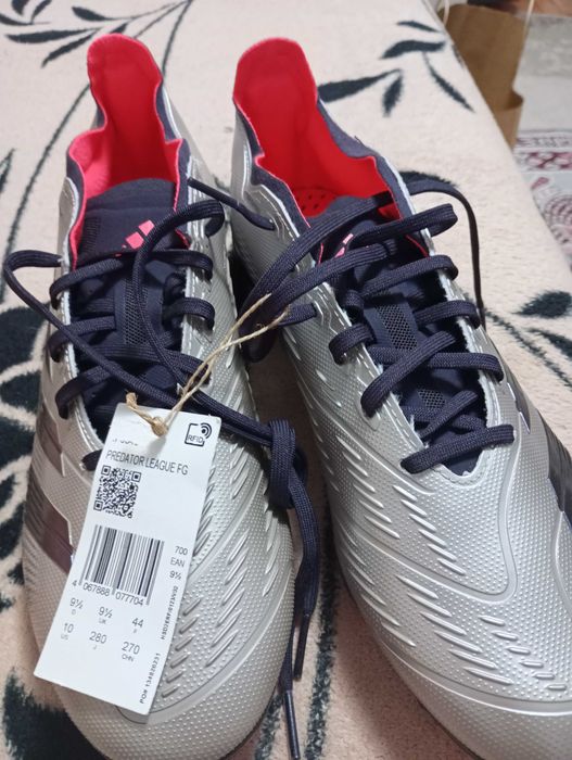 Ghete fotbal crampoane noi NUMAR 43-44